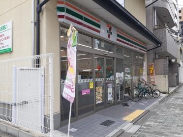 ミニストップ七条高倉店：210m