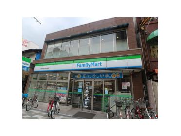 ファミリーマート吹田栄通り商店会店：211m