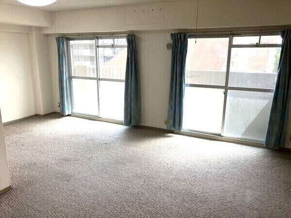 周辺には生活利便施設が充実、ご家族皆さまにとって暮らしやすい住環境です。お気軽にお問合せください。