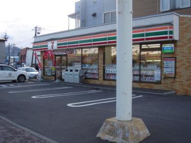 セブンイレブン万代町店：806m