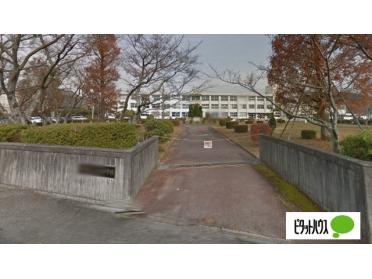 甲賀市立土山中学校：895m