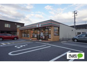 セブンイレブン湖南岩根中央店：199m