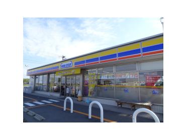 ミニストップ津大古曽店：562m