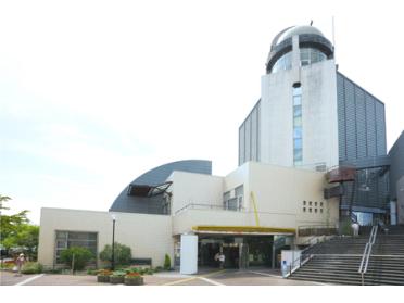 伊勢原市立図書館：2311m