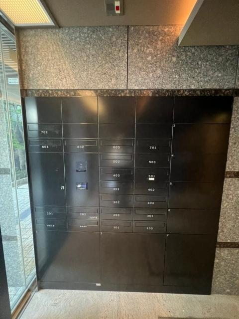 郵便ポスト、宅配ボックス