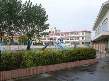 小牧市立　味岡小学校：1400m