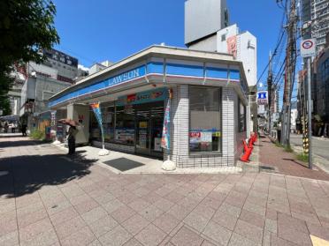 ローソン中突堤本通店：131m