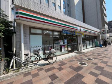 セブンイレブン神戸西上橘通1丁目店：223m