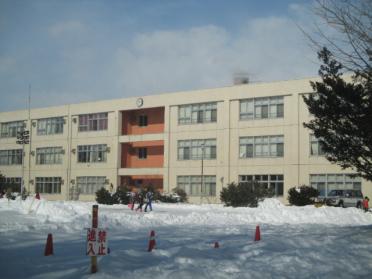 帯広市立啓北小学校：208m