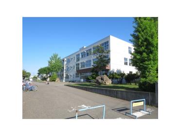 旭川市立愛宕小学校：420m