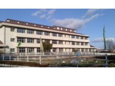 御山小学校：1400m