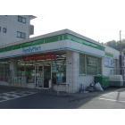 ファミリーマート神鉄谷上駅前店：236m