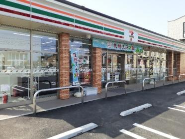 セブンイレブン上佐野町店：1000m