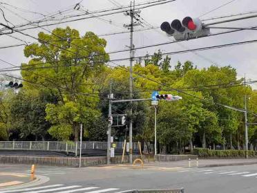 蓮池裏公園：716m