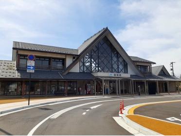 あいの風とやま鉄道福岡駅：2200m