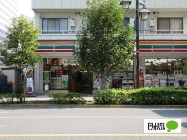 セブンイレブンムサシ小金井北口店：124m