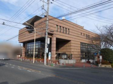 東松山市立図書館：1972m