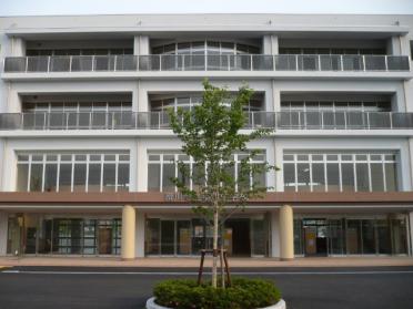嵐山町立菅谷中学校：1478m