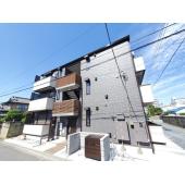 Reverie 外観写真1 建物外観
