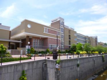 神戸市立夢野の丘小学校：577m