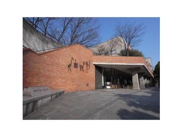 神戸市立中央図書館