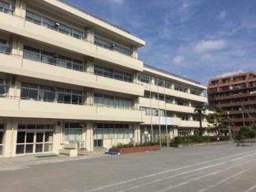 横浜市立南吉田小学校：470m