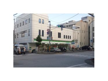 ファミリーマート高知上町五丁目店：295m