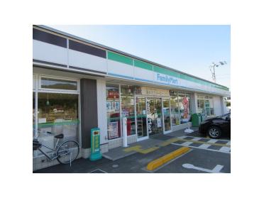 ファミリーマート南国岡豊店：1382m