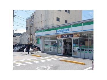 ファミリーマート高知南はりまや町店：153m