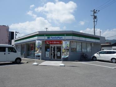 ファミリーマート高知インター南店：356m