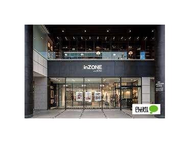 inZONE・The　JOHNSON　STORE店：1529m