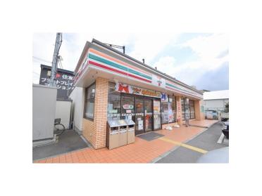 セブンイレブン大阪今福東1丁目店：318m