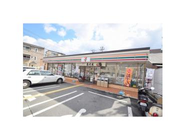 セブンイレブン大阪今福南1丁目店：411m