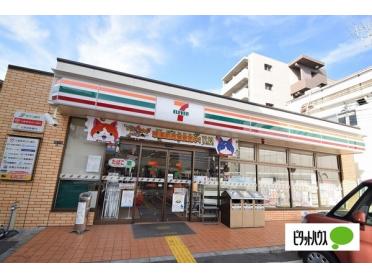 セブンイレブンJR徳庵駅西店：274m