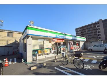 ファミリーマート鶴見諸口1丁目店：265m