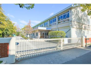 岡山市立三勲小学校：828m