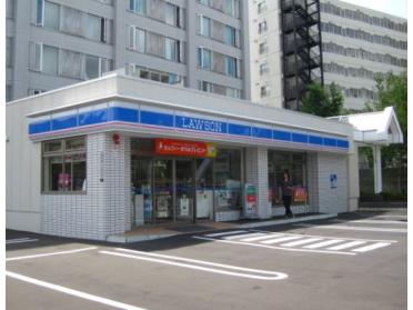 ローソン札幌厚別中央店：132m