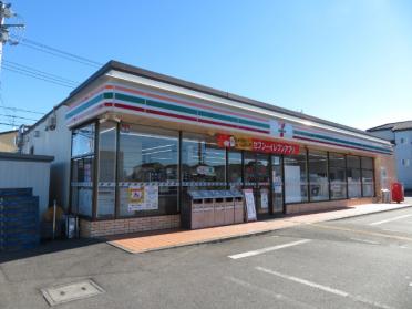 セブンイレブン吉川美南5丁目店：426m