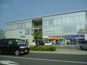 新居浜駅前郵便局：1311m