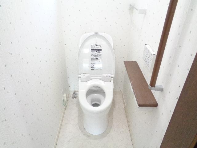 新居浜市中須賀町一戸建 トイレ