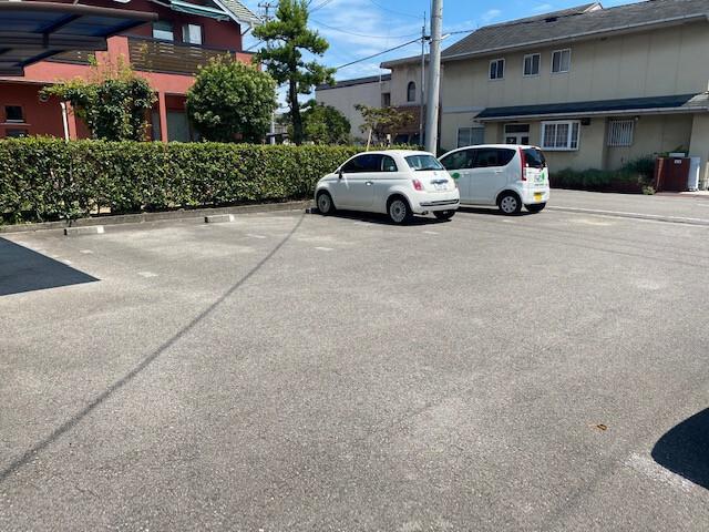 富士マンション（3） 駐車場