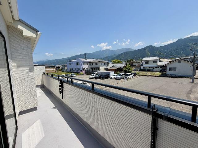 新居浜土橋2丁目2697番A号棟 バルコニー