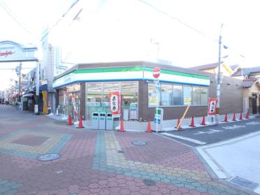 ファミリーマート大宮二丁目店：99m