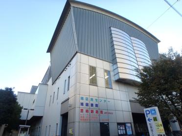 大阪工業大学図書館：444m