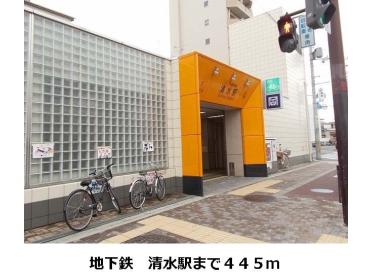 大阪市立清水小学校：215m