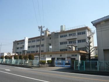 岐阜市立七郷小学校：1323m