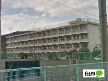 富士市立岩松中学校：1234m