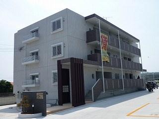 タイル張りの綺麗な外