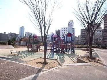 生田川公園：462m