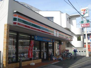 セブンイレブン横浜原宿店：848m